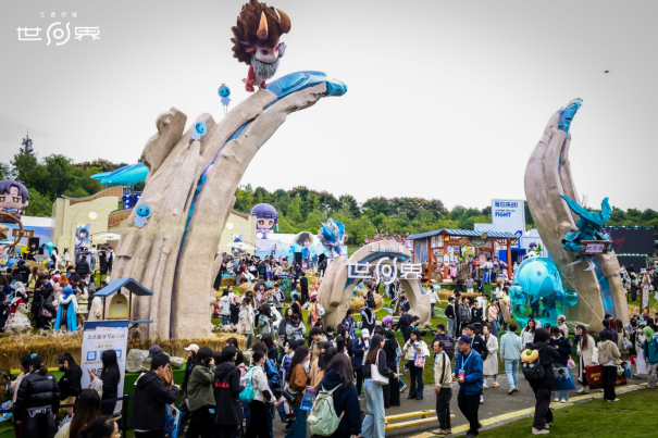 王者荣耀十周年重磅官宣，IP新游《王者荣耀世界》2026年春天与玩家见面 