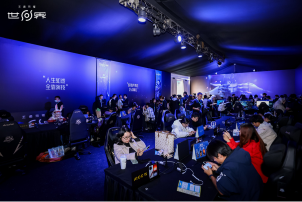 王者荣耀十周年重磅官宣，IP新游《王者荣耀世界》2026年春天与玩家见面 